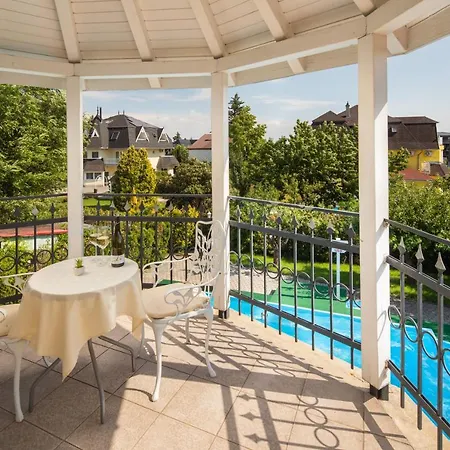 Admiral Family Bed & Breakfast Keszthely