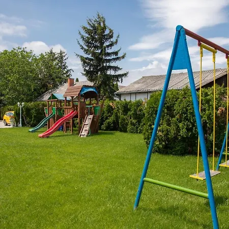 Bed & Breakfast Admiral Family 4*