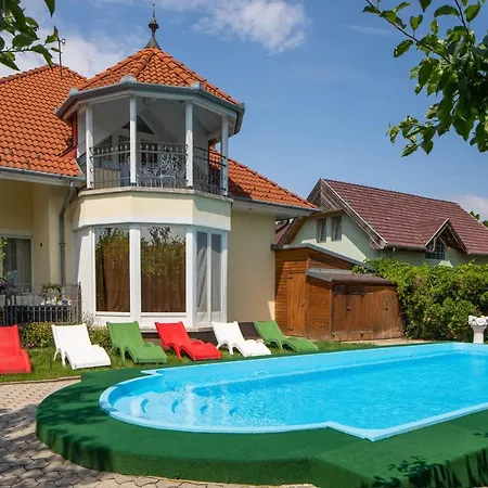 Admiral Family Keszthely