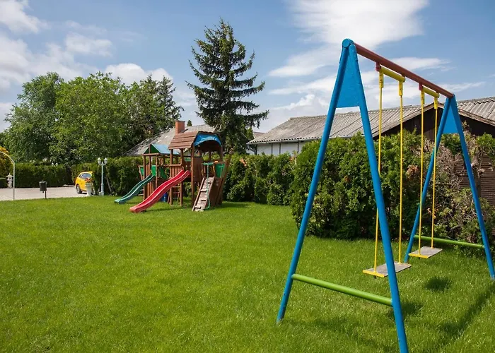 Bed & Breakfast Admiral Family 4*